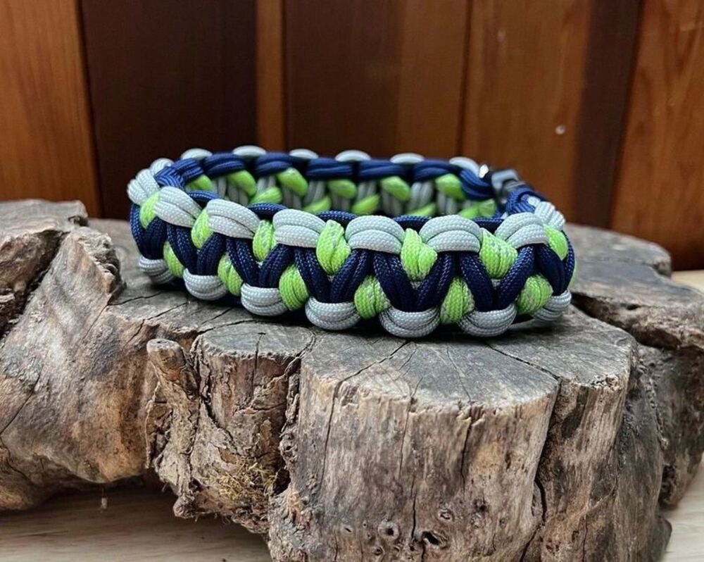 Fits 12.5 in. Neck Size, Quick Release Paracord Dog Collar